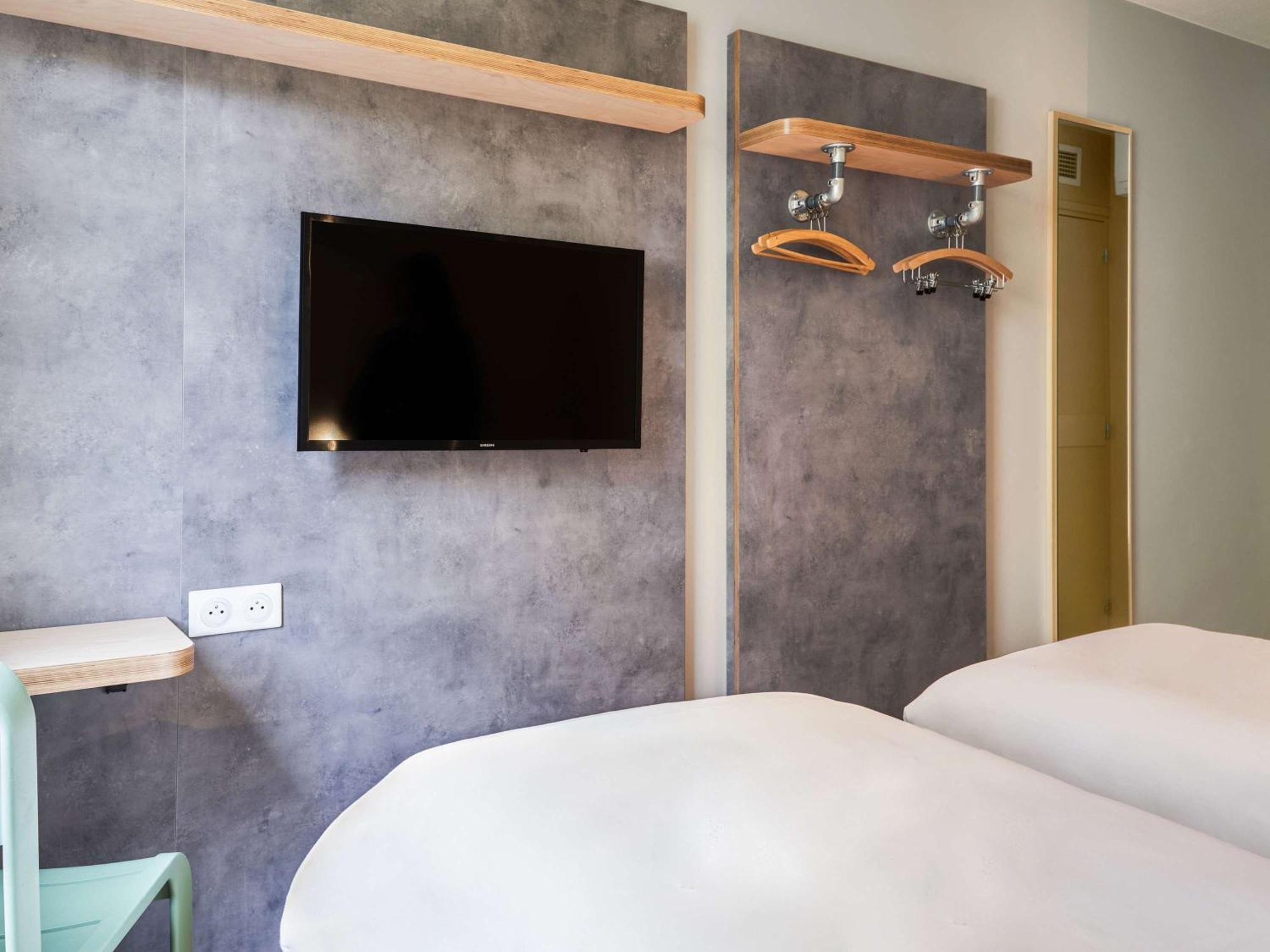 ibis budget Saint-Maurice Buitenkant foto