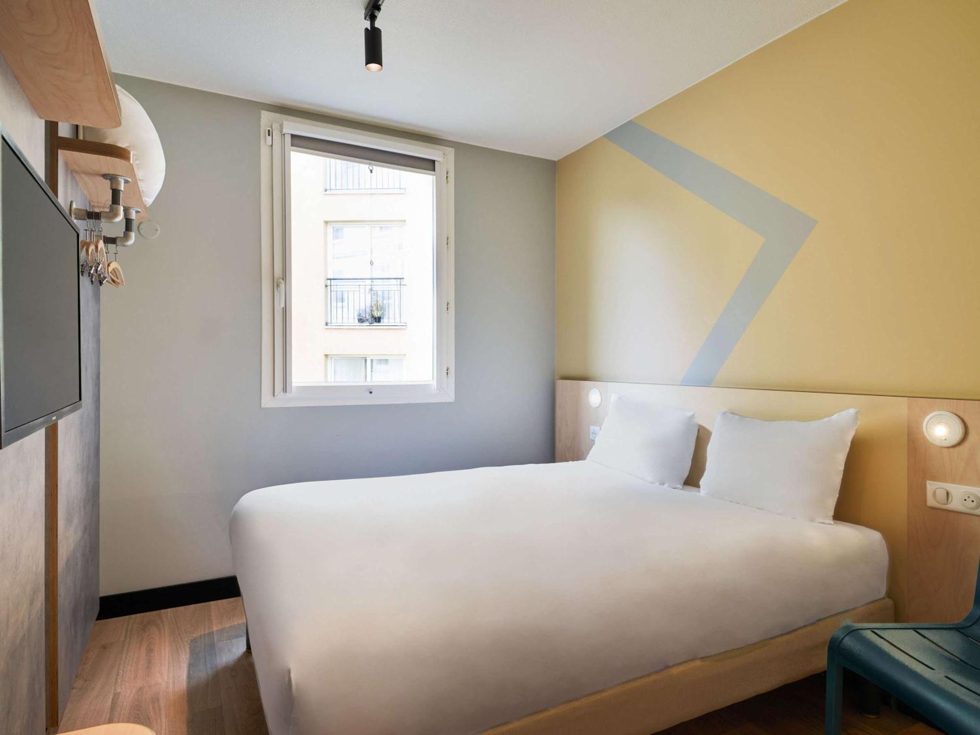 ibis budget Saint-Maurice Buitenkant foto