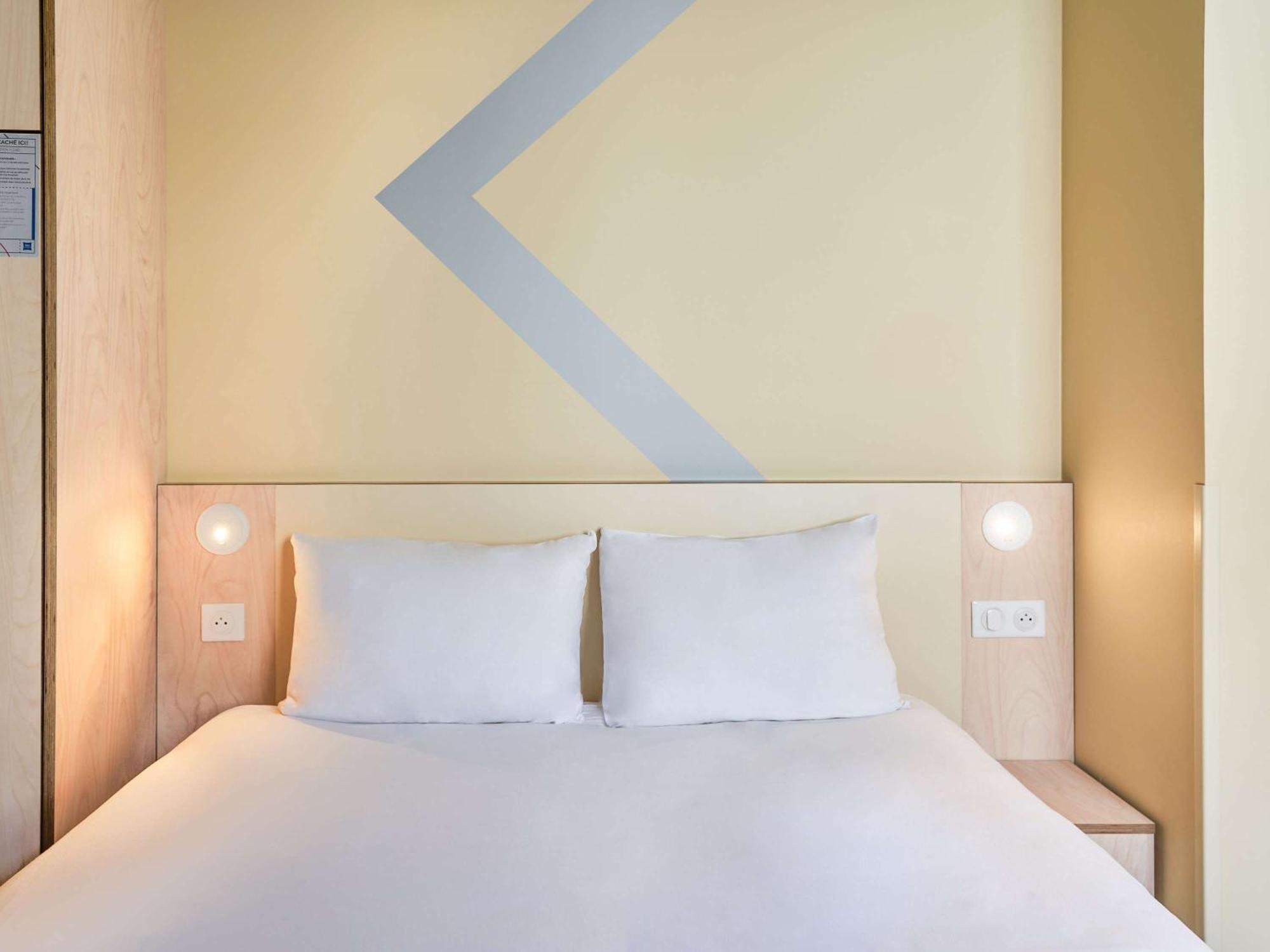 ibis budget Saint-Maurice Buitenkant foto